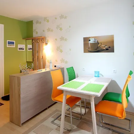 Wilhelmshoehe By Rujana Apartment