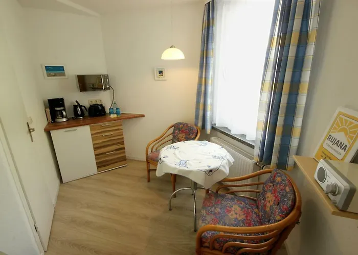 Wilhelmshoehe By Rujana Apartament